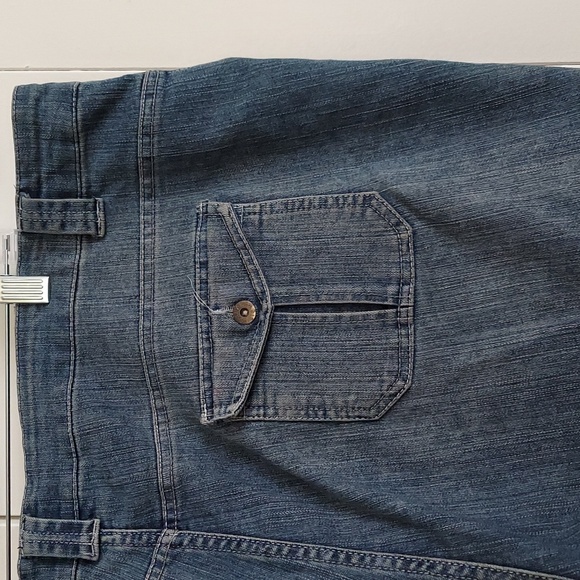 Ashley Stewart Four Pocket Medium Rinse Blue Denim Bermuda Shorts Size 20 - Picture 13 of 16